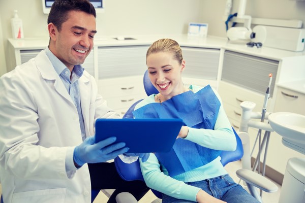 Cosmetic Dentistry Options For Damaged Tooth Restoration
